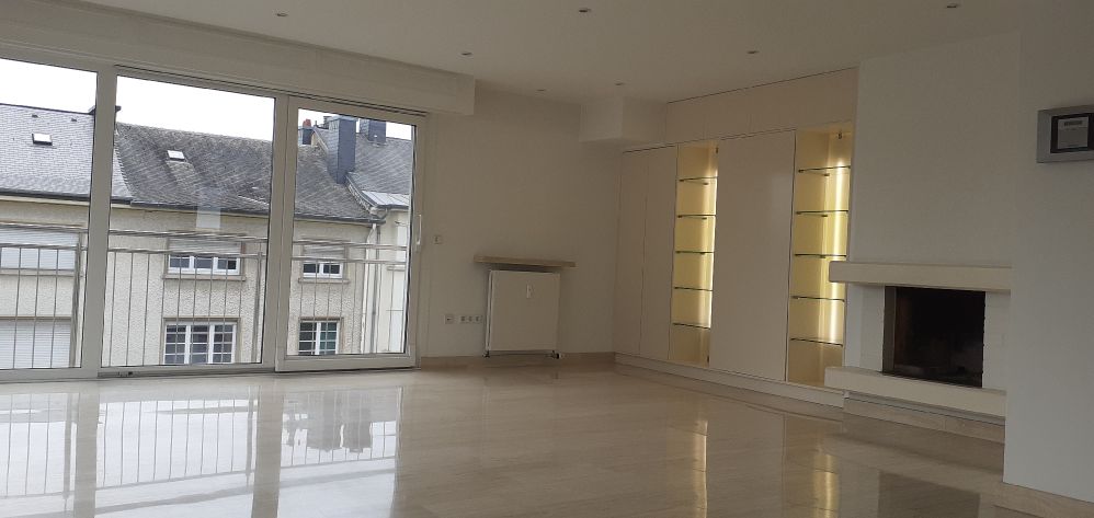 Luxembourg-Merl - To rent : apartment